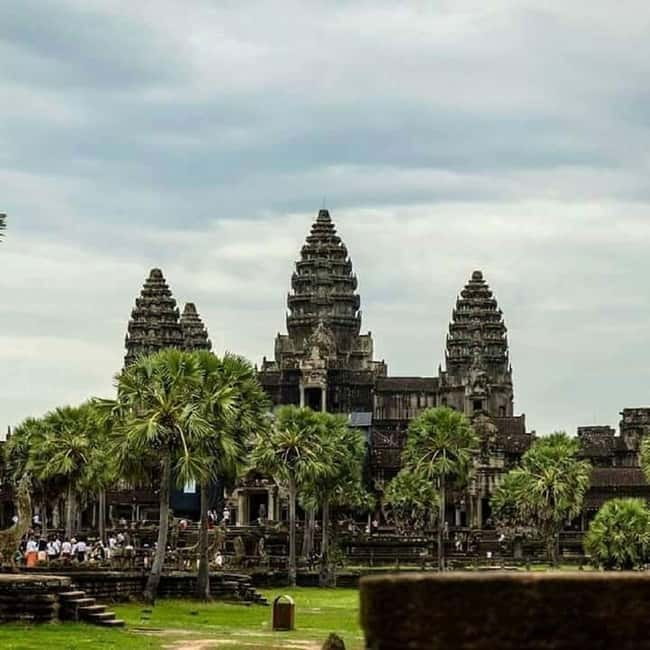 Siem Reap: Angkor 1-Day Private Tour with Sunset or Sunrise - Ta Prohm and the power of atmosphere