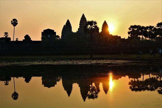 Siem Reap Angkor International Airport Transfer or Pick-Up - Who will get the most from this transfer