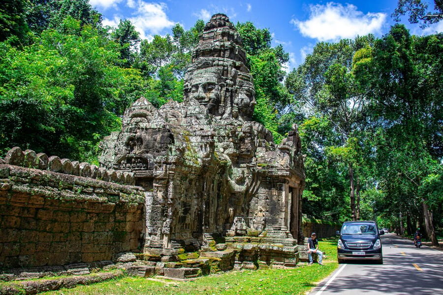 Siem Reap: Angkor Sunrise Private Tour - World Heritage Site - Banteay Kdei and Srah Srang: a quieter middle of the morning