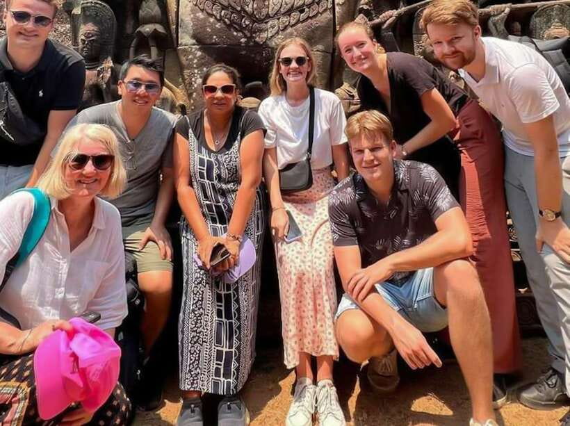 Siem Reap: Angkor Wat 2-Day Tour with Sunrise and Sunset - Heat, walking, clothing, and comfort