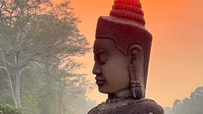 Siem Reap: Angkor Wat 2day Big and Small Circuit Guided Tour - Guides Sayon and Sam add value