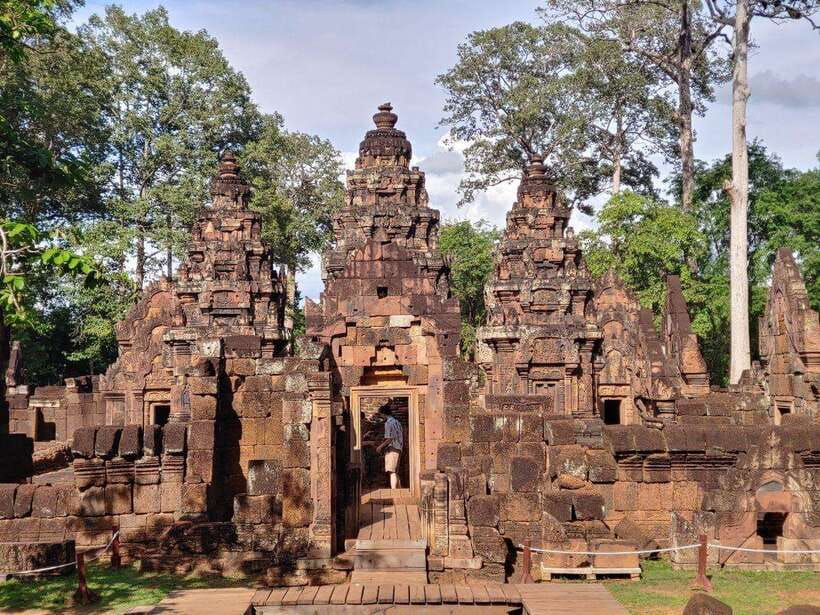 Siem Reap: Angkor Wat, Angkor Thom, and Banteay Srei Tour - Why this one-day temple route works