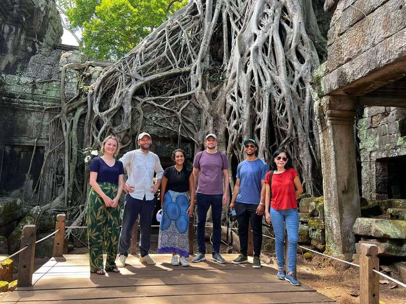 Siem Reap: Angkor Wat, Bayon & Ta Prohm Guided Tour - Two hours inside Angkor Wat