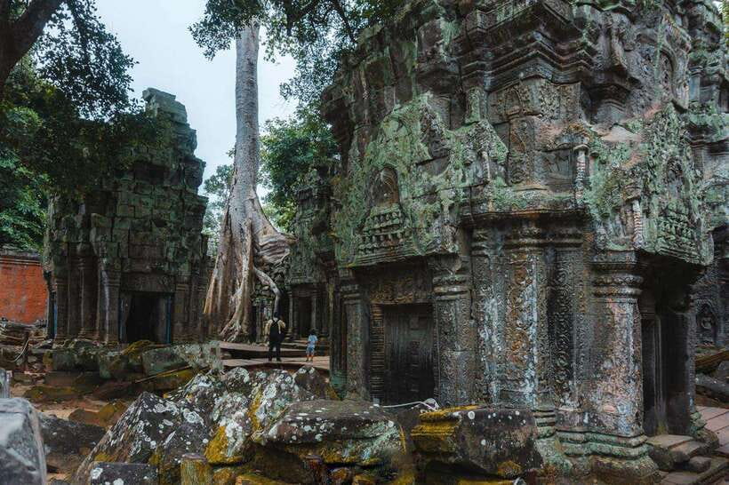 Siem Reap: Angkor Wat Small-Group Full Day Tour and Sunset - Clothing, supplies, and practical preparation