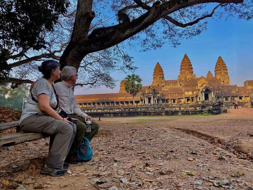 Siem Reap: Angkor Wat: Small-Group Sunrise or Sunset Tour - Who should book this Angkor Wat tour?