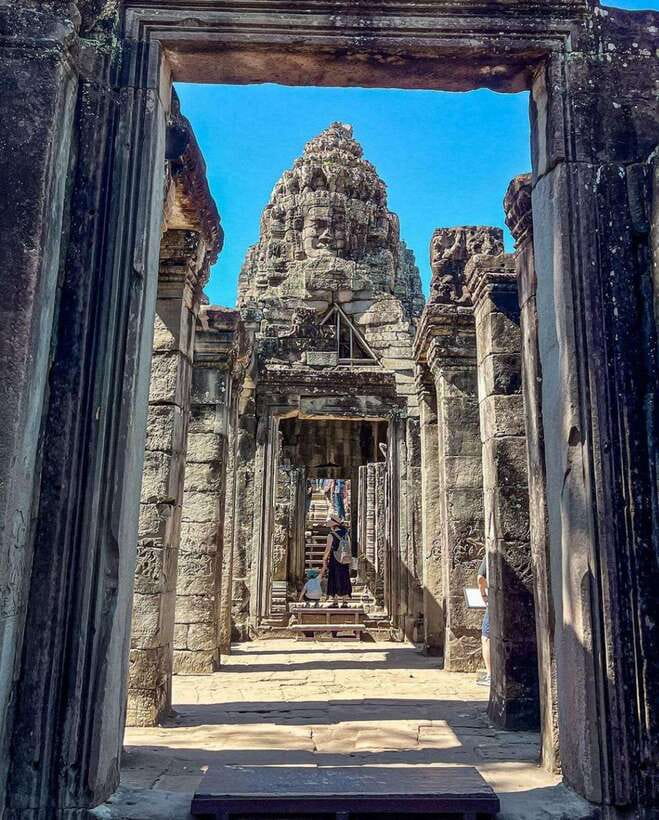 Siem Reap: Angkor Wat Small Group Tour with Spanish Guide - Ta Prohm and the roots that made it famous