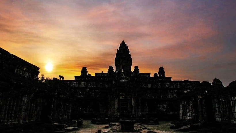 Siem Reap: Angkor Wat: Small-Group with Sunset Tour - Angkor Wat: begin with the Khmer Empire’s great statement