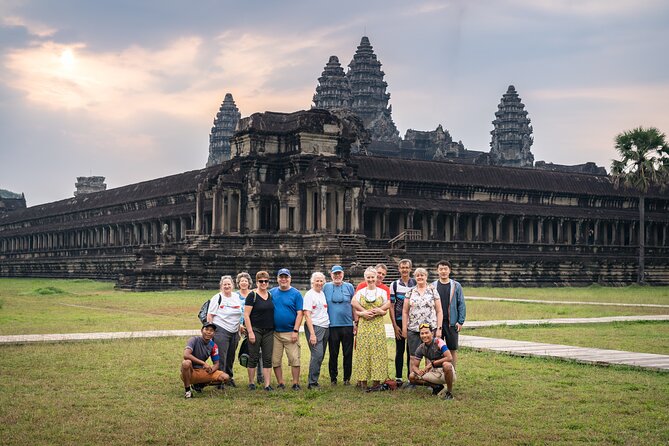 Siem Reap: Angkor Wat Sunrise Bike Tour & Jungle Breakfast - Why the bicycle changes your Angkor day