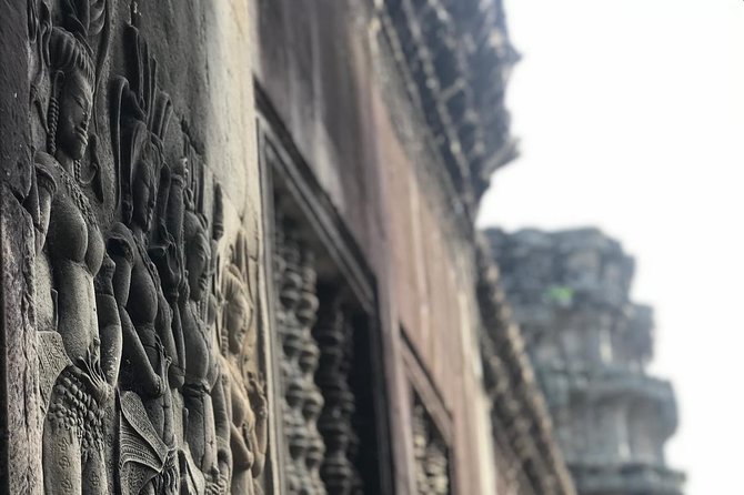 Siem Reap: Angkor Wat Sunrise Explore The Most Iconic Temples - Guide quality and group management