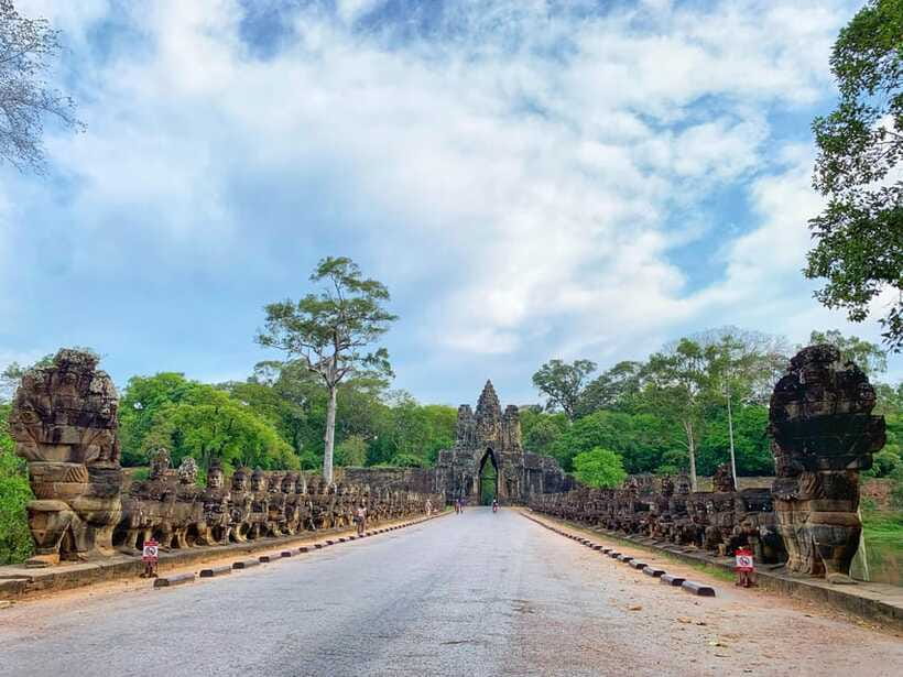 Siem Reap: Angkor Wat Sunrise for Group or Private Tours - Shared or private: which format fits you?
