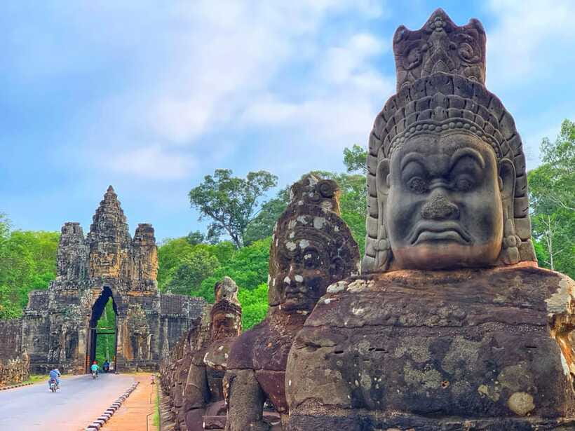 Siem Reap: Angkor Wat Sunrise for Group or Private Tours - Who will enjoy this temple day?