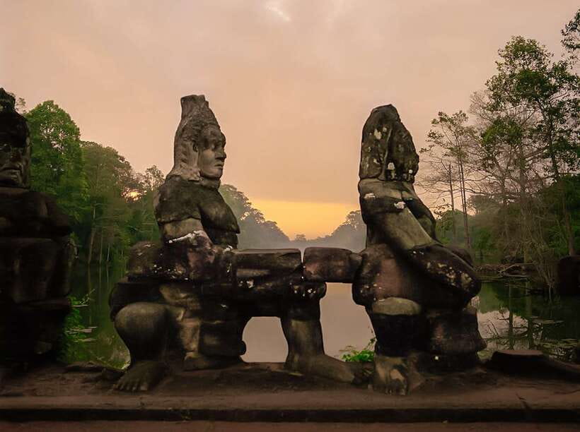 Siem Reap: Angkor Wat Sunrise or Sunset Guided Tour - Who should book this Angkor Wat tour?