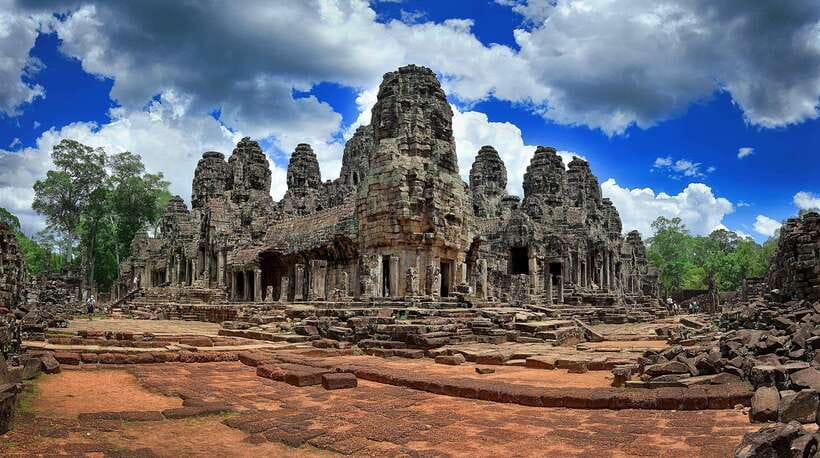 Siem Reap: Angkor Wat Sunrise Tour With Small Group - Banteay Kdei, a quieter half-hour stop