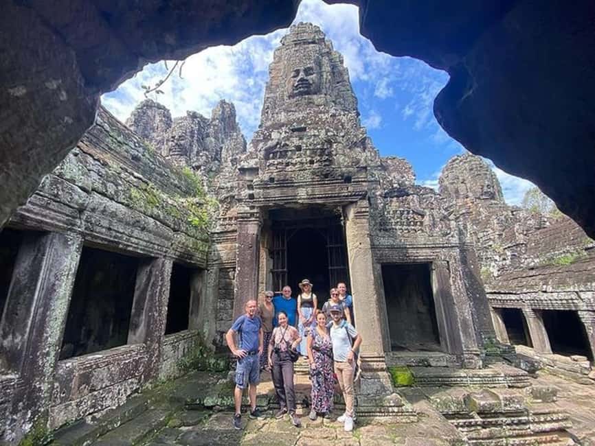 Siem Reap: Angkor Wat Tour with French-Speaking Guide - What the $50 price really buys you