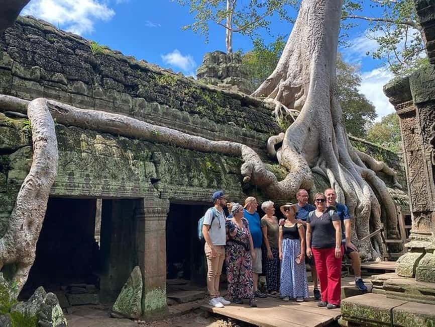 Siem Reap: Angkor Wat Tour with French-Speaking Guide - Bayon, Baphuon, and the royal heart of Angkor