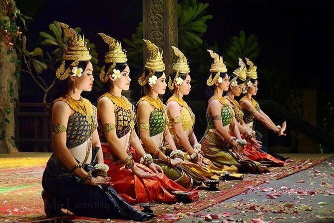 Siem Reap: Apsara Dance Show & Dinner with Tuk-Tuk Transfers - An easy cultural evening in Siem Reap