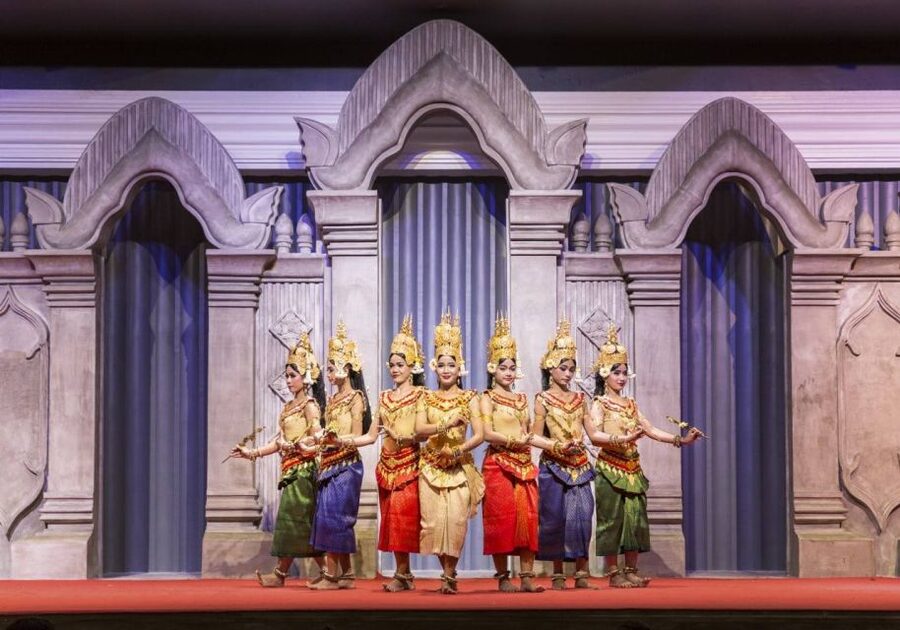 Siem Reap: Apsara Dance Show & Dinner with Tuk-Tuk Transfers - How the 2.5-hour schedule usually works