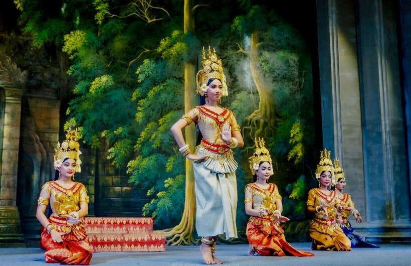 Siem Reap: Apsara Dance Show with Buffet Dinner & Tuk-Tuk... - Key details before you book