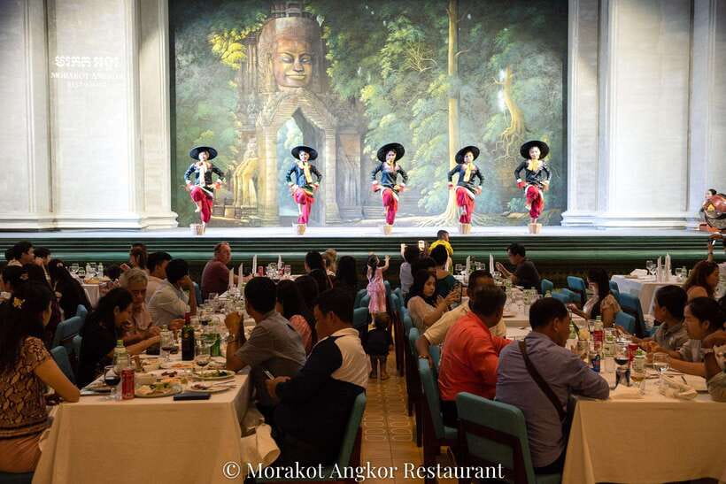 Siem Reap: Apsara Show Including Dinner & Hotel Pickup - Small details that improve the experience