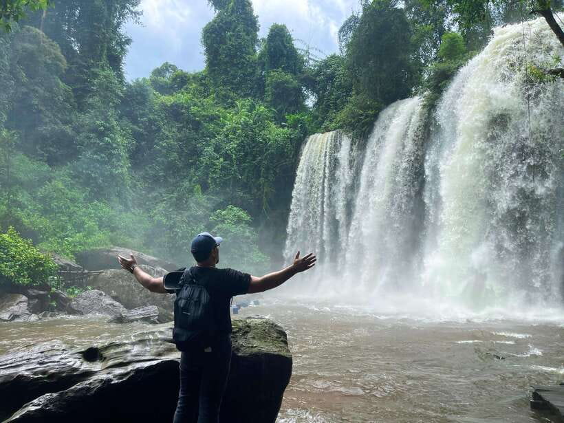 Siem Reap: Beng Mealea, Banteay Srei & Kulen Waterfall Trip - Phnom Kulen and the reclining Buddha