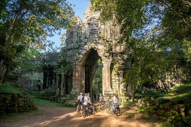 Siem Reap: Bike the Angkor Temples - Full-Day 30km Tour - Srah Srang and the quieter side of Angkor