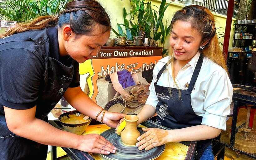 Siem Reap: Cambodian Pottery Class - Choosing what to keep and what to fire