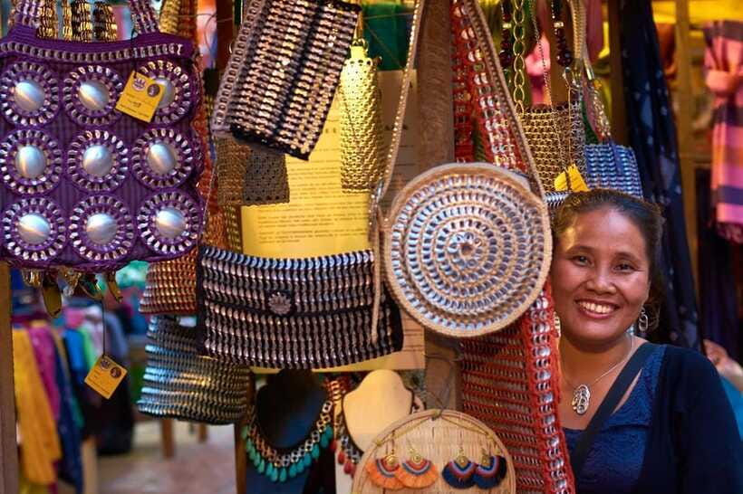 Siem Reap: City Walking Tour - Extra stops and a flexible route