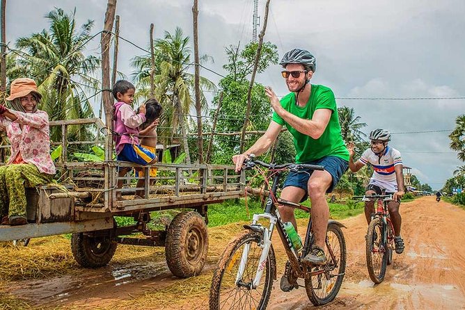 Siem Reap Countryside Guided Tour by Bike and E-Bike Private Tour - Starting at Pte Kru Café and reaching the rural roads