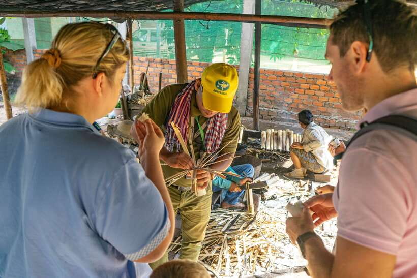 Siem Reap: Countryside Jeep Tour / SUV Car Available - Rice paddies, gardens, and village roads