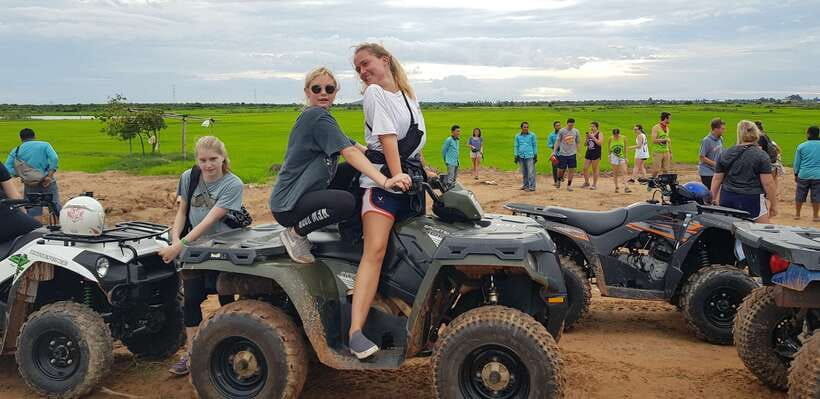 Siem Reap: Countryside Quad Bike Sunset Adventure - Leaving Siem Reap by tuk-tuk