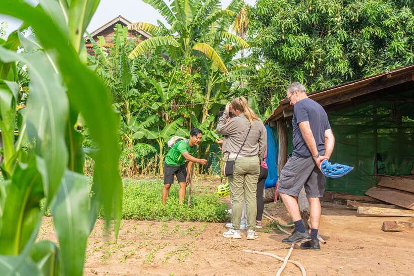 Siem Reap: Countryside Sunset Bike Tour / E-Bike or Tuk Tuk - Guides, bicycles, and practical comfort