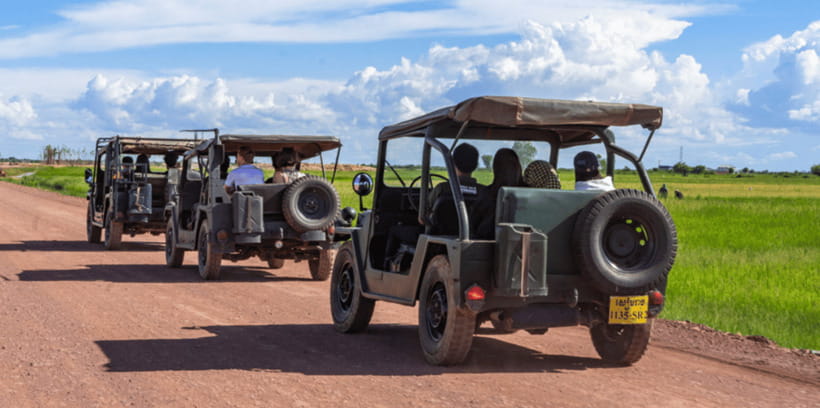 Siem Reap: Countryside Sunset Jeep Tour / SUV Available - Traditional village and working countryside