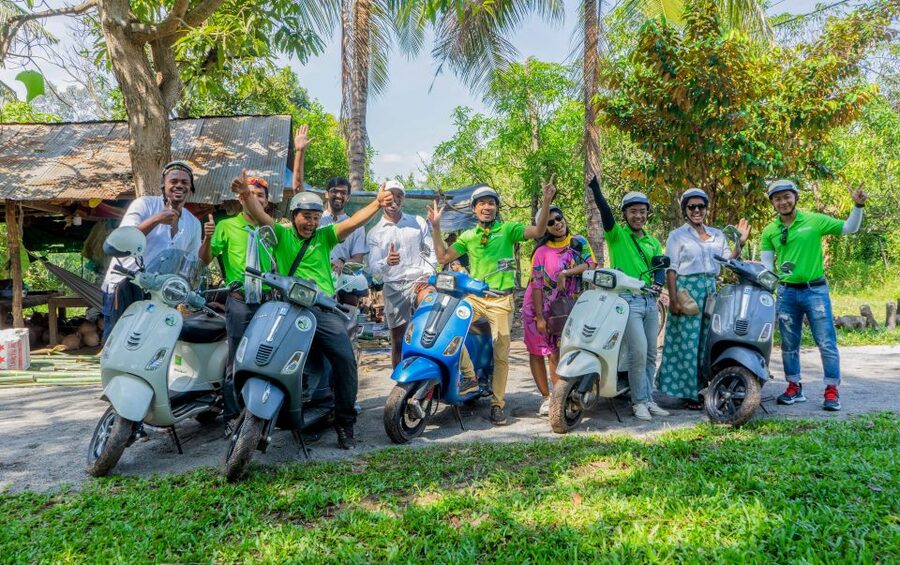 Siem Reap: Countryside Vespa Tour / Tuk Tuk Available - The Guides Make the Difference