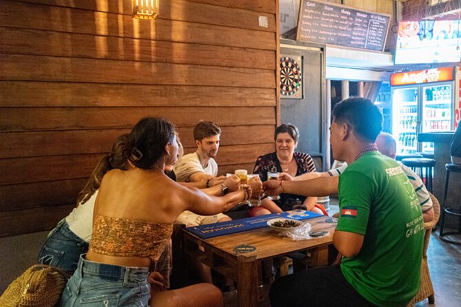 Siem Reap Evening Food Tour - Inclusive 5 stops Local Tastings - Stop two: Made in Cambodia Market for a change of pace