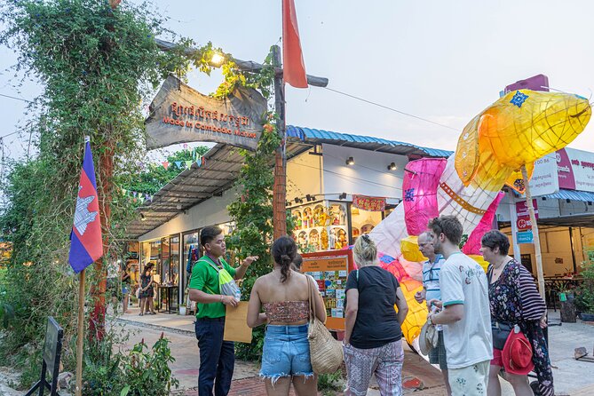 Siem Reap Evening Food Tour - Inclusive 5 stops Local Tastings - Stop four: Street 60, cold drinks and the insect challenge