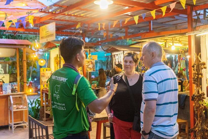 Siem Reap: Evening Food Tour with 10 Local Tastings - Long’s Bar and the final beer
