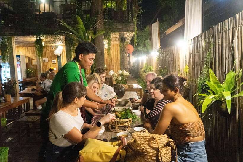 Siem Reap: Evening Food Tour with 10 Local Tastings - 5:00 p.m. pickup and the first taste of local cooking