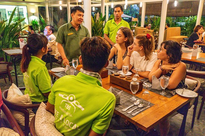 Siem Reap: Evening Foodie Vespa Tour / Tuk Tuk Available - Made in Cambodia Market gives the meal a local pause