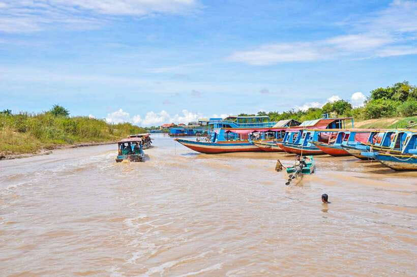 Siem Reap: Floating Village and Sunset Private Boat Tour - Key points to know before booking
