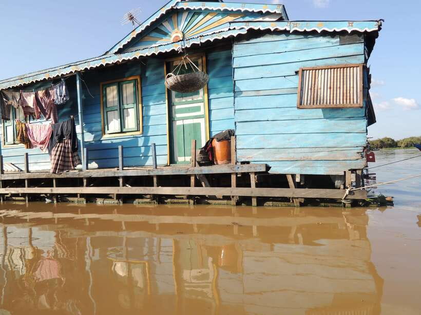 Siem Reap: Floating Village Half-Day Tour - What the guide adds to the day