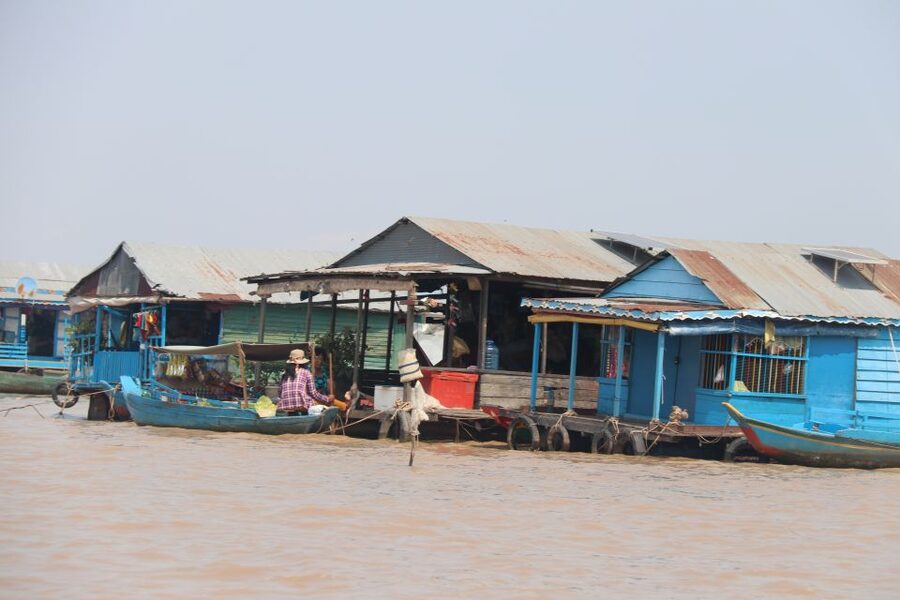 Siem Reap: Floating Village Tour - Reaching the open water of Tonle Sap