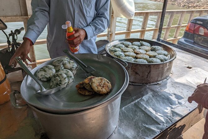 Siem Reap Food Tour By Local - Guide style and the small group format