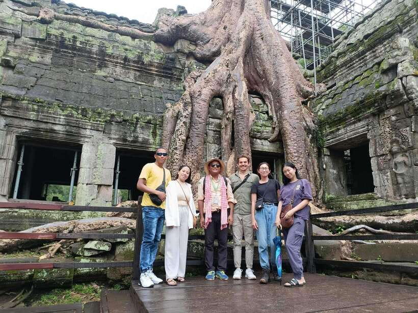 Siem Reap: Full-Day Angkor Wat Guided Tour with Sunset - What this Angkor Wat day is really like