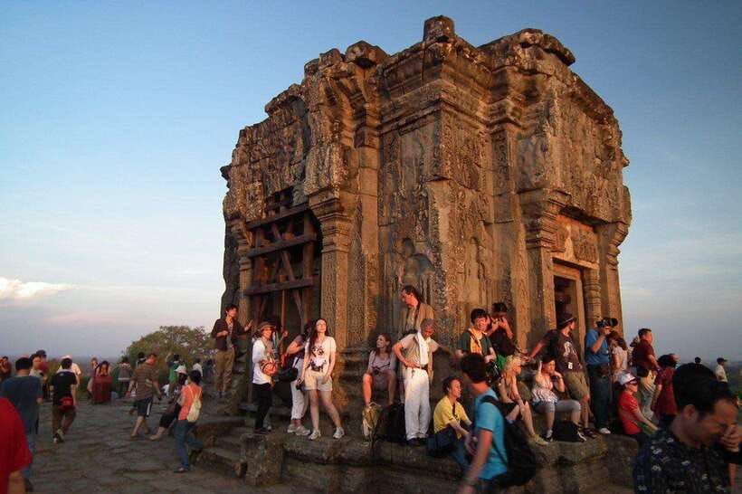 Siem Reap: Full Day Angkor Wat Temple Tour with Sunset - Why this $20 Angkor Wat day makes sense