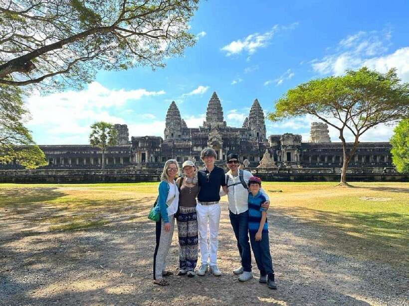 Siem Reap: Full Day Angkor Wat Temple Tour with Sunset - Getting started at Angkor’s south gate