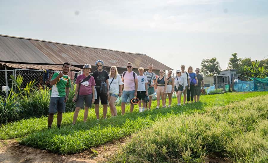Siem Reap: Guided Countryside Bike Tour - Temples and a quieter side of Siem Reap