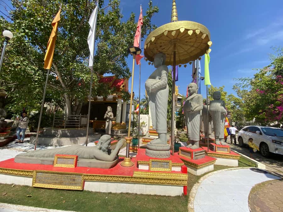 Siem Reap: Guided Countryside Sunset Tour by Jeep - The pagoda adds a calm cultural stop