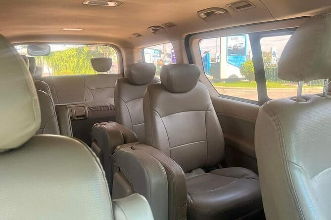 Siem Reap International Airport Transfers - From SAI airport to your hotel in 50 to 60 minutes