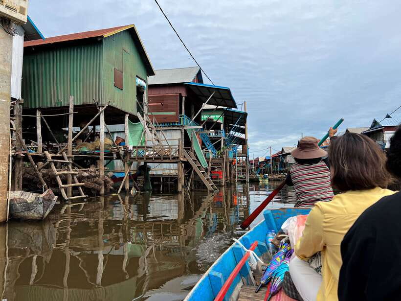 Siem Reap: Kampong Phluk and Tonle Sap Sunset Boat Cruise - Seeing Kampong Phluk from a local boat