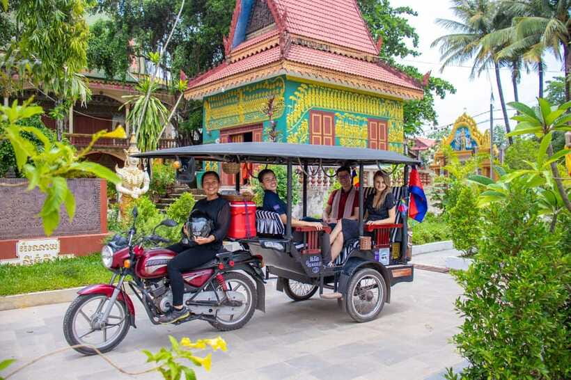 Siem Reap: Khmer Water Blessing by Monk and Lotus Farm Visit - The guides are the strongest part